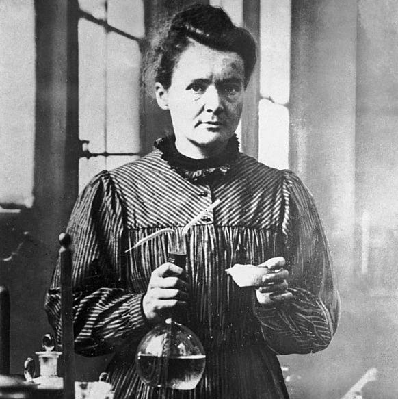 Marie Curie... marie curie