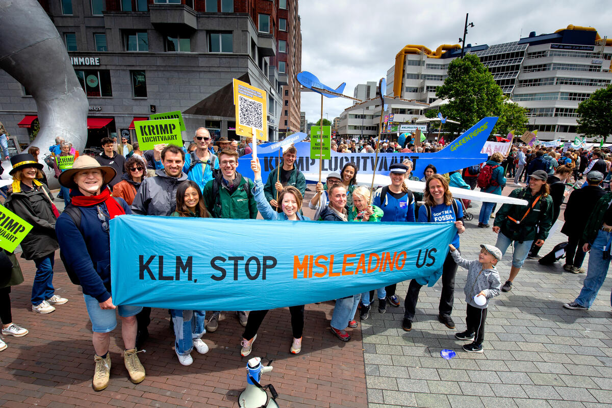 Climate March in Rotterdam, Netherlands. © Bart Hoogveld / Greenpeace Climate March in Rotterdam, Netherlands. © Bart Hoogveld / Greenpeace