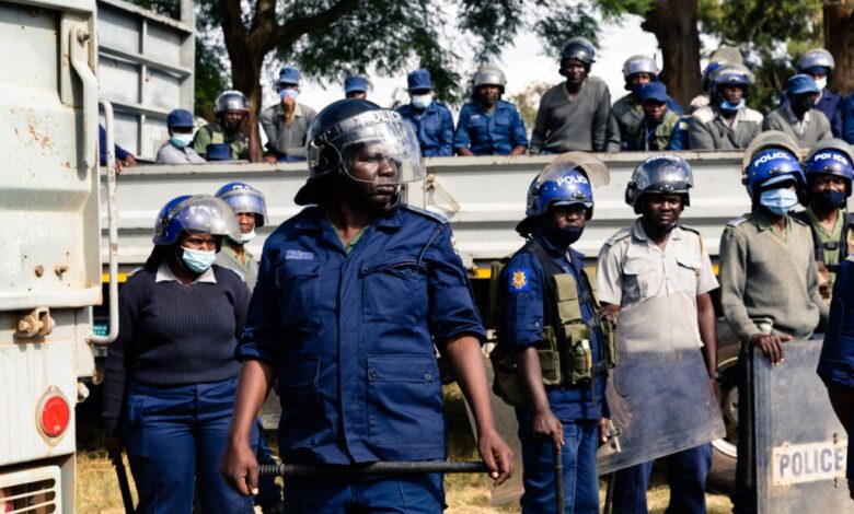 Zimbabwe: Authorities must end massive crackdown on dissent before SADC summit Zimbabwe: Authorities must end massive crackdown on dissent before SADC summit