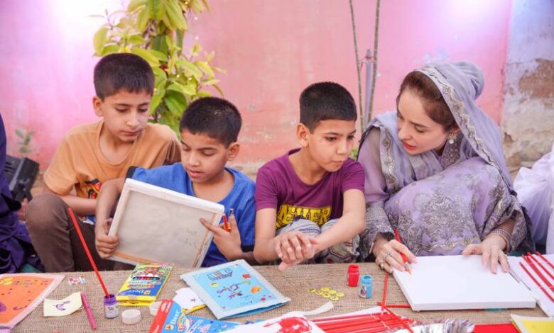 Lifebuoy’s ‘Achayi Ka Haath Barhao’ campaign inspires generosity this Ramzan Lifebuoy’s ‘Achayi Ka Haath Barhao’ campaign inspires generosity this Ramzan